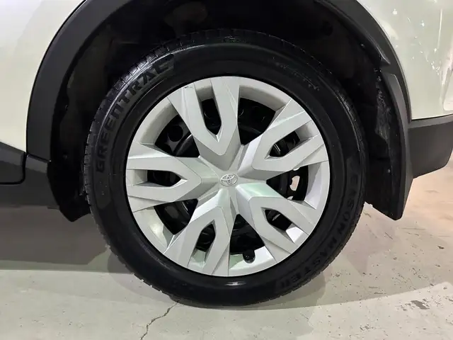 2021 Toyota C-HR XLE CVT - V6917 - No Payments for 6 Months - Photo 9