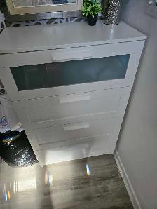 commode blanche Ikea