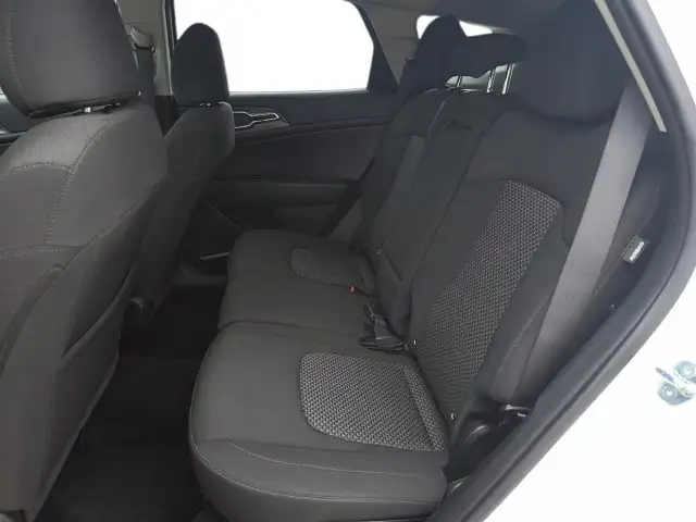 2024 Kia Sportage LX LX AWD | Heated Seats | Lane Assist - Photo 10