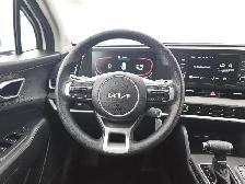 2024 Kia Sportage LX LX AWD | Heated Seats | Lane Assist - Photo 13