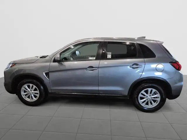 2024 Mitsubishi RVR SE - Photo 7