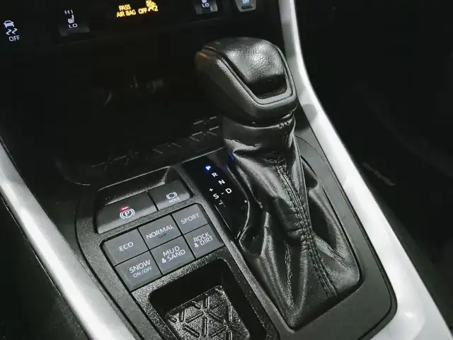 2024 Toyota RAV4 LE LE | Heated Seats | Blind Spot - Photo 15