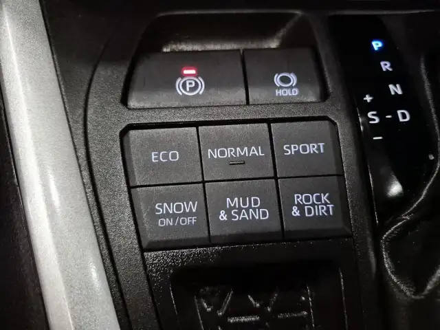 2024 Toyota RAV4 LE LE | Heated Seats | Blind Spot - Photo 16
