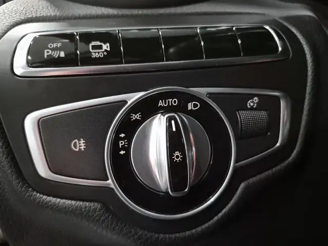 2016 Mercedes-Benz GLC-Class Base | Leather | Moonroof - Photo 19