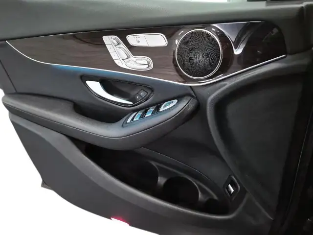 2016 Mercedes-Benz GLC-Class Base | Leather | Moonroof - Photo 22