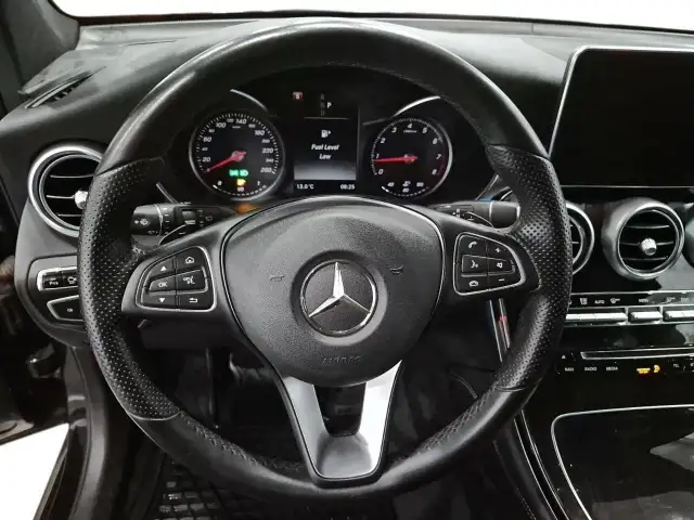 2016 Mercedes-Benz GLC-Class Base | Leather | Moonroof - Photo 23