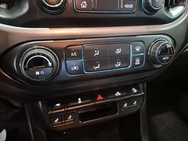 2021 GMC Canyon AT4 w/Cloth AT4 | 3.6L V6 | Navigation Pkg - Photo 13