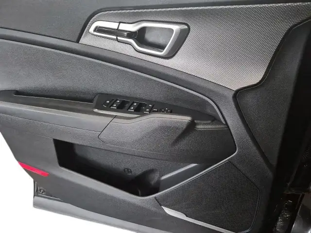 2023 Kia Sportage LX LX | Rear Parking Sensors | Heated Seats - Photo 16