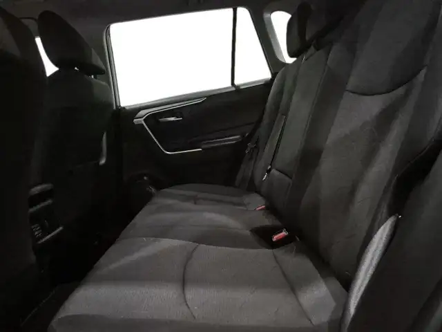 2023 Toyota RAV4 XLE XLE | Moonroof | Lane Assist - Photo 12