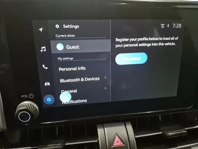 2023 Toyota RAV4 XLE XLE | Moonroof | Lane Assist - Photo 21