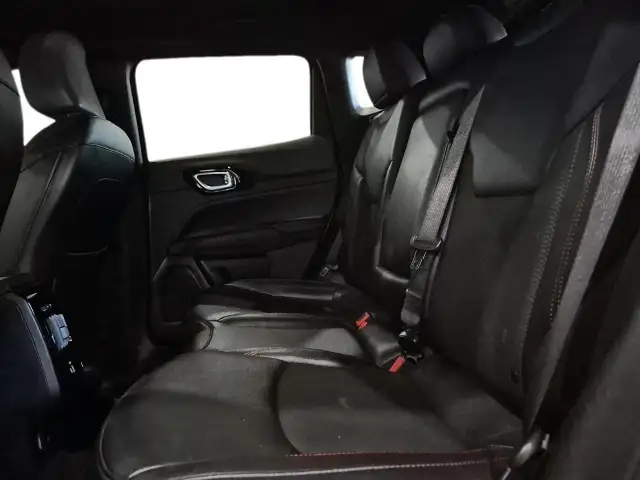 2024 Jeep Compass Trailhawk Trailhawk | Save $ 20,312 vs New - Photo 10