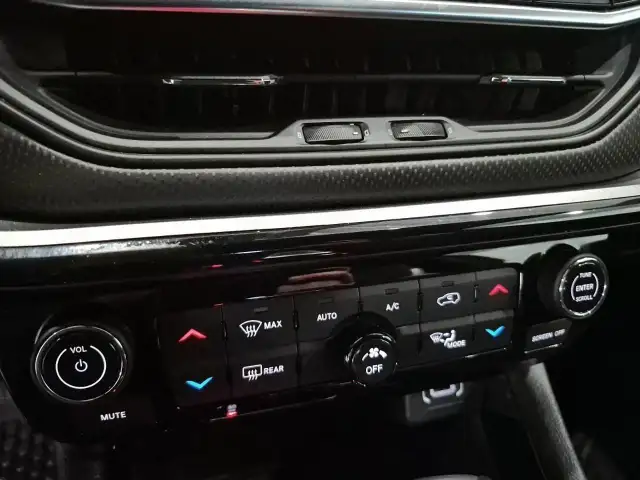 2024 Jeep Compass Trailhawk Trailhawk | Save $ 20,312 vs New - Photo 12