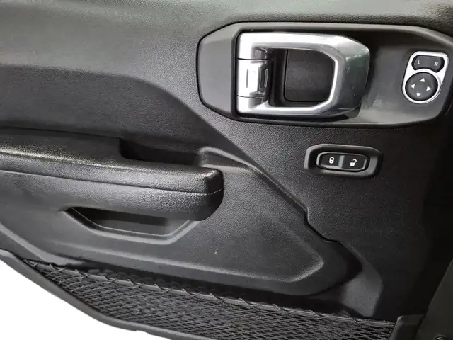 2021 Jeep Gladiator Willys | Safety & Trailer Tow Pkg - Photo 12