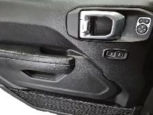 2021 Jeep Gladiator Willys | Safety & Trailer Tow Pkg - Photo 12