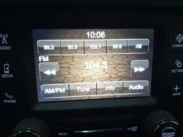 2021 Jeep Gladiator Willys | Safety & Trailer Tow Pkg - Photo 17