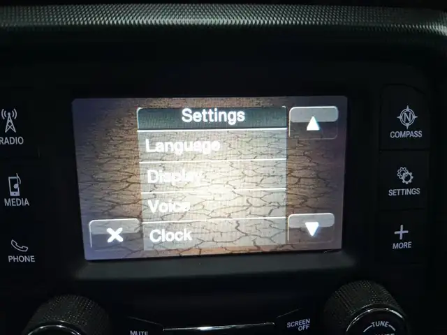 2021 Jeep Gladiator Willys | Safety & Trailer Tow Pkg - Photo 18