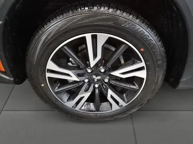 2026 Mitsubishi Eclipse Cross SE SE | Low Mileage | Dual Clim... - Photo 9