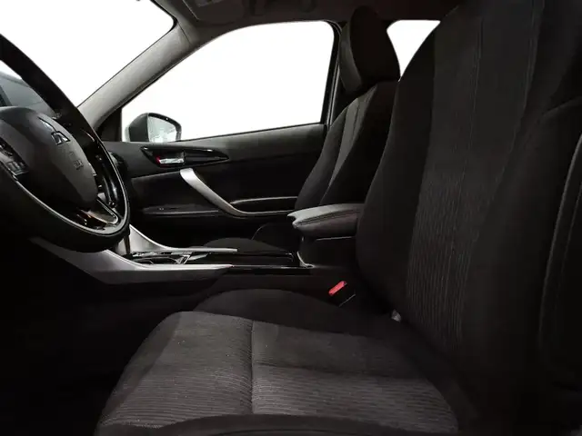 2026 Mitsubishi Eclipse Cross SE SE | Low Mileage | Dual Clim... - Photo 10