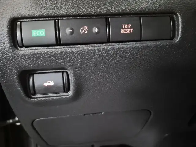 2024 Nissan Sentra SV SV | Adaptive Cruise | Remote Start - Photo 24