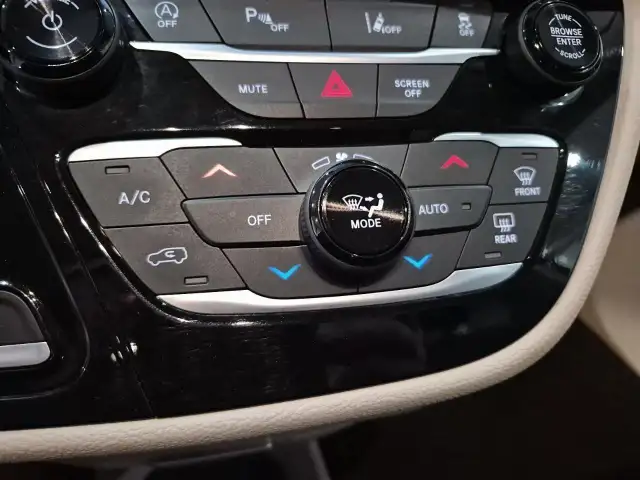 2024 Chrysler Pacifica Touring-L Touring- L | Save $ $23,762... - Photo 15