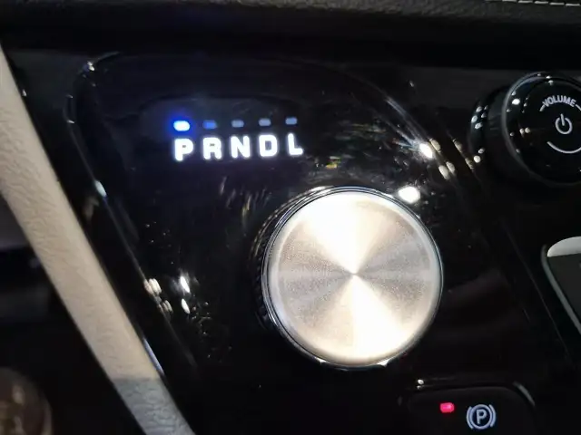 2024 Chrysler Pacifica Touring-L Touring- L | Save $ $23,762... - Photo 18