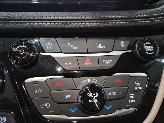 2024 Chrysler Pacifica Touring-L Touring- L | Save $ $23,762... - Photo 25