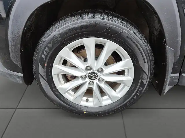 2024 Toyota Corolla Cross LE LE | Adaptive Cruise | Heated Seats - Photo 9