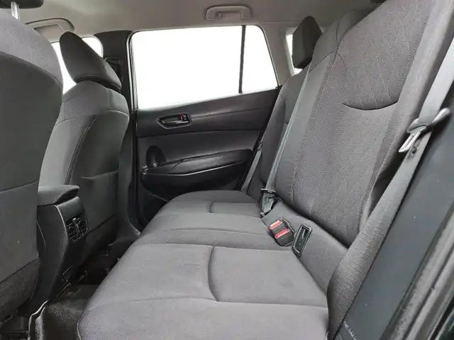 2024 Toyota Corolla Cross LE LE | Adaptive Cruise | Heated Seats - Photo 11