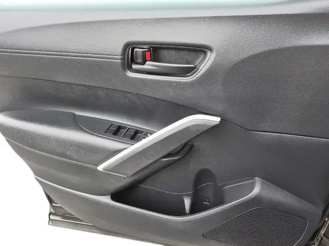 2024 Toyota Corolla Cross LE LE | Adaptive Cruise | Heated Seats - Photo 14