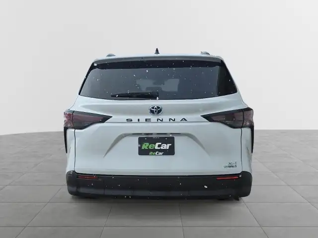 2024 Toyota Sienna XLE 8-Passenger XLE 8 Passenger | Sunroof... - Photo 5