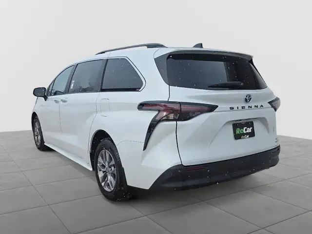 2024 Toyota Sienna XLE 8-Passenger XLE 8 Passenger | Sunroof... - Photo 6