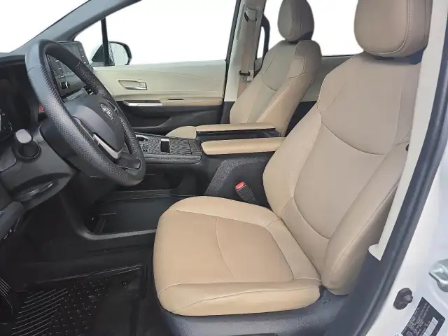 2024 Toyota Sienna XLE 8-Passenger XLE 8 Passenger | Sunroof... - Photo 10
