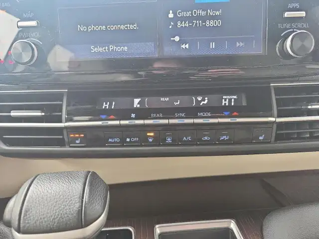 2024 Toyota Sienna XLE 8-Passenger XLE 8 Passenger | Sunroof... - Photo 14