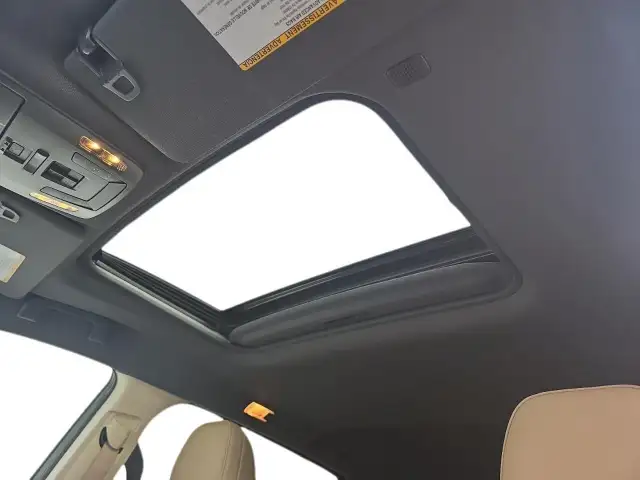 2024 Toyota Sienna XLE 8-Passenger XLE 8 Passenger | Sunroof... - Photo 18