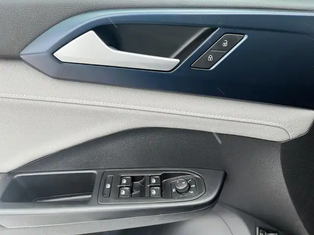 2024 Volkswagen Taos Comfortline Comfortline | AWD | Heated S... - Photo 16
