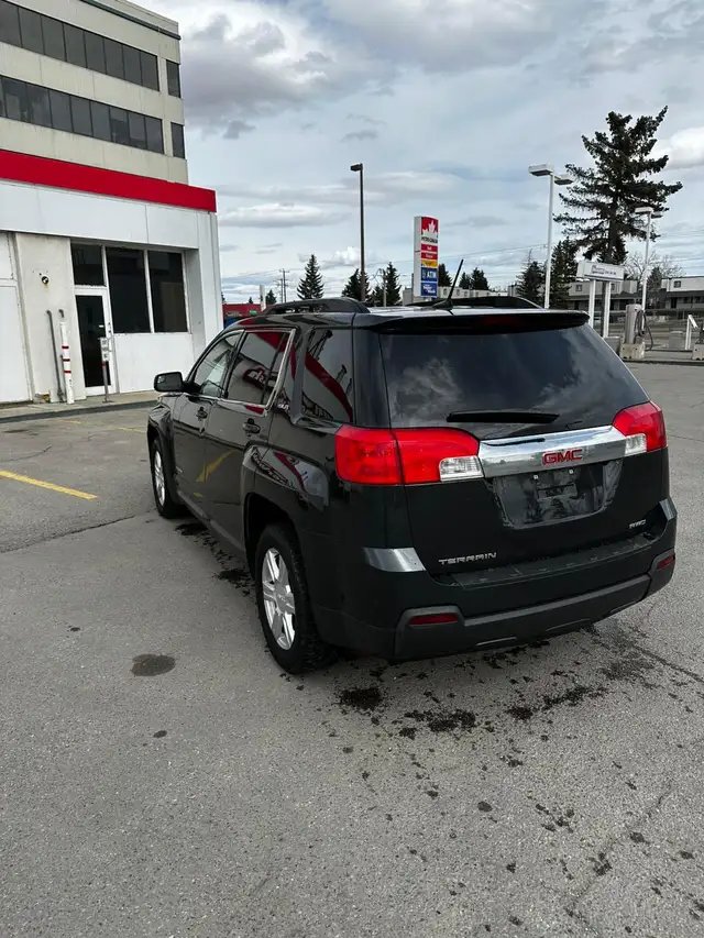 2014 GMC Terrain SLE - All Wheel Drive - Photo 2