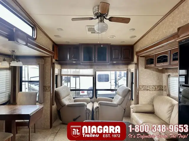 2011 CROSSROADS RUSHMORE 34SB Fifth Wheel - Photo 5