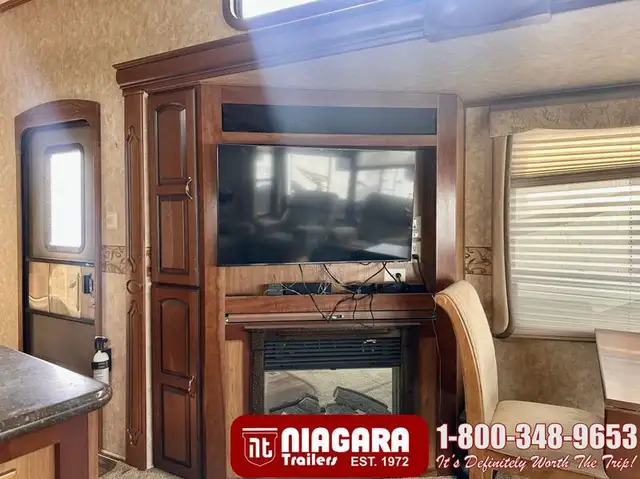 2011 CROSSROADS RUSHMORE 34SB Fifth Wheel - Photo 10