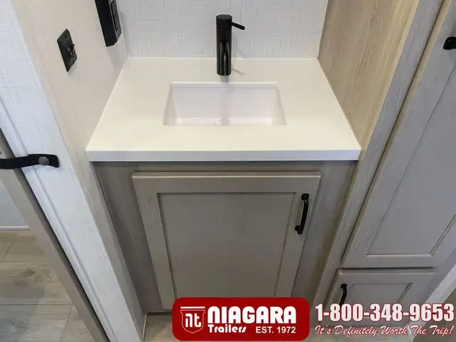 2025 FOREST RIVER RW MINI LITE 2506FK Travel Trailer - Photo 22