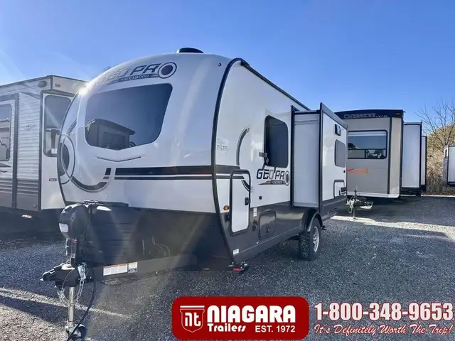 2025 FOREST RIVER ROCKWOOD GEO PRO 19FDS Travel Trailer - Photo 2