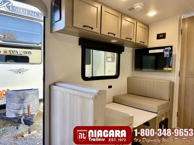 2025 FOREST RIVER ROCKWOOD GEO PRO 19FDS Travel Trailer - Photo 10