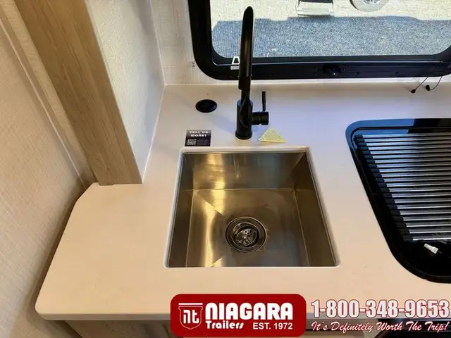 2025 FOREST RIVER ROCKWOOD GEO PRO 19FDS Travel Trailer - Photo 13