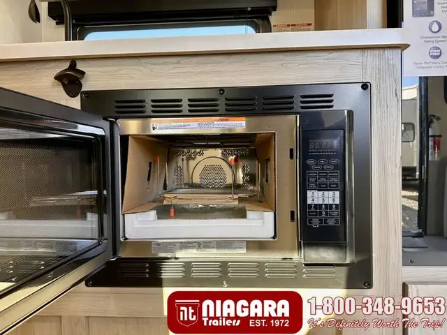 2025 FOREST RIVER ROCKWOOD GEO PRO 19FDS Travel Trailer - Photo 16