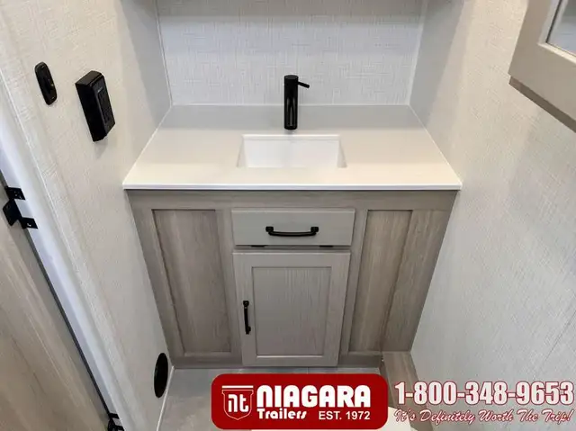 2025 FOREST RIVER ROCKWOOD GEO PRO 19FDS Travel Trailer - Photo 25