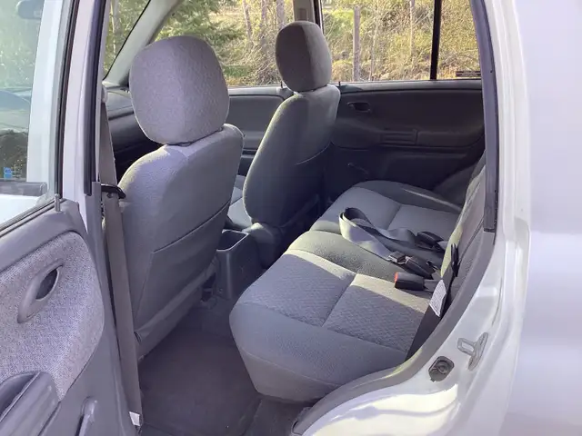 2000 CHEVY TRACKER 4x4 - Photo 5