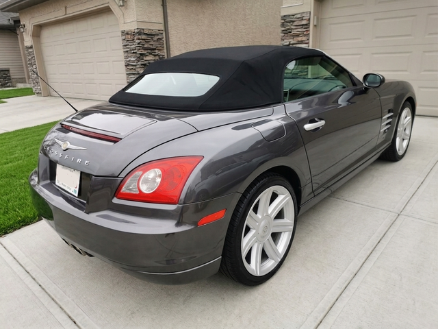 2005 Chrysler Crossfire Limited Convertible - Photo 4