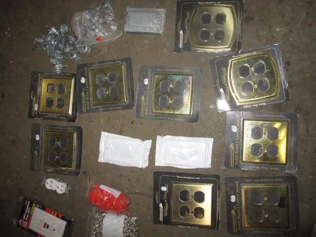 VARIOUS ELECTRICAL PARTS BOXES SWITCHES PLUGS LIGHT BULBS - Photo 6