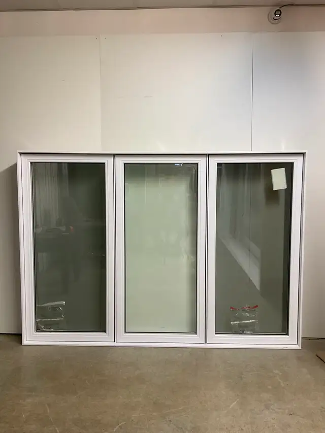 10836BP Fenêtre Battant PVC Blanc 3 sect 2 ouvr 84 1/4 x 58 3/4