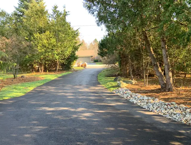 Lawn Maintenance Position - Photo 3