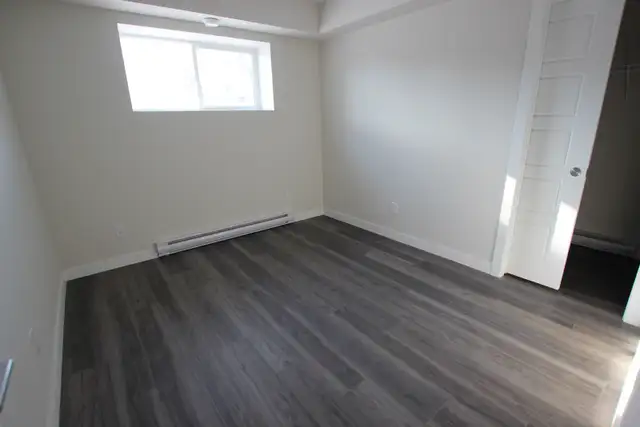 2 bedroom , 2 bathroom in the heart of St.Boniface - Photo 4